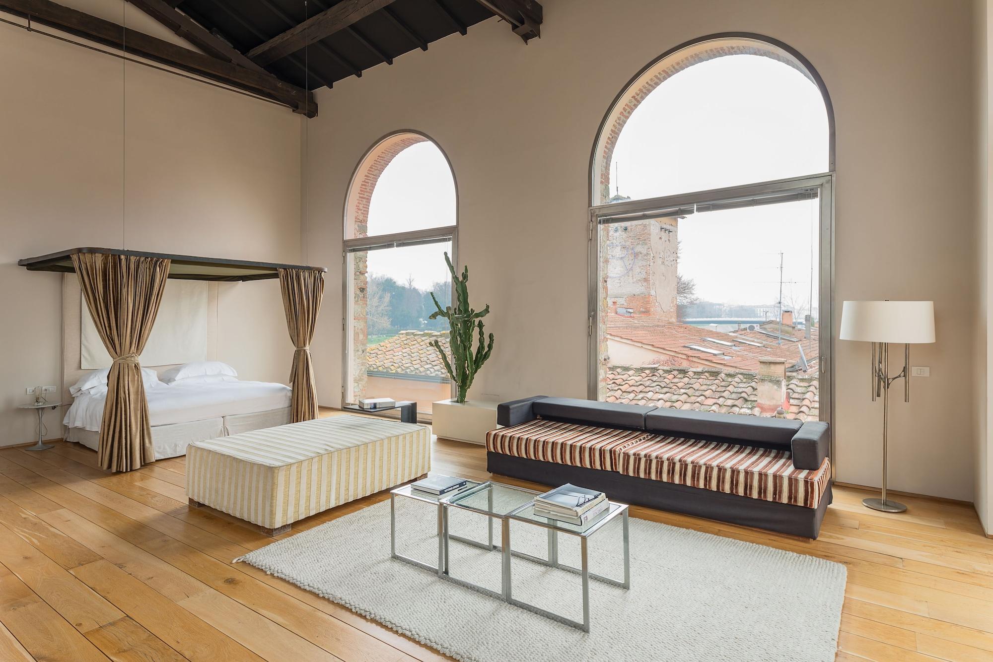 Riva Lofts Apartahotel
