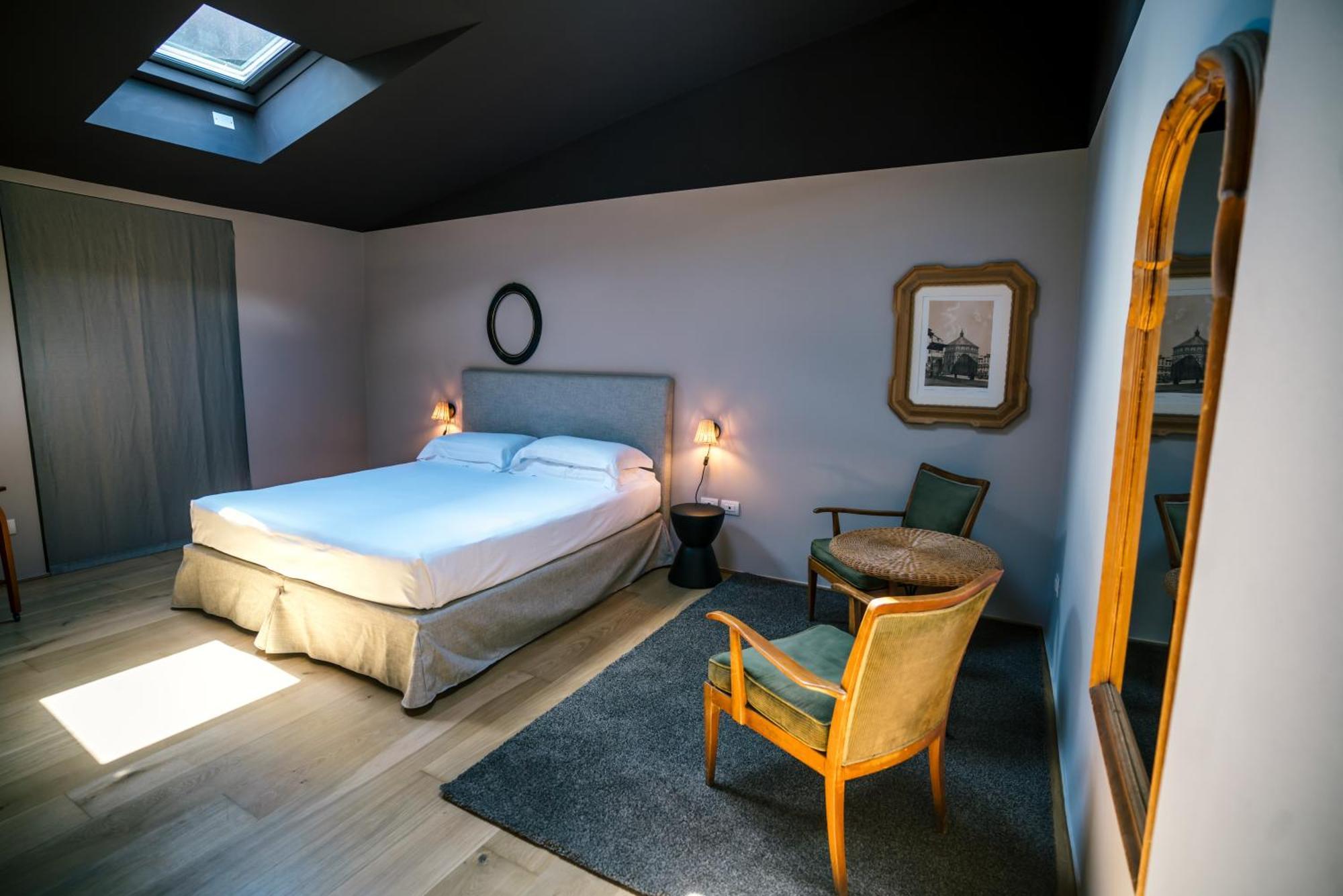 Riva Lofts Apartahotel 4*